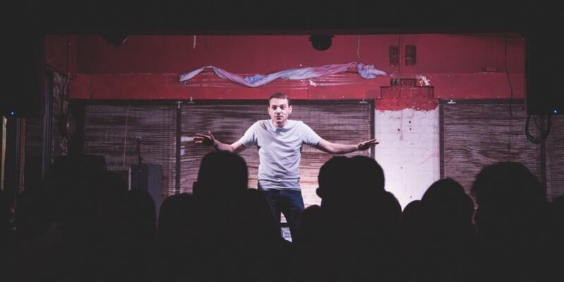 Luke Oliver At City Comedy Club Central London Shoreditch