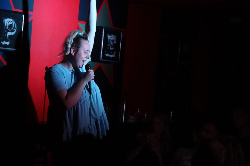 Helen bauer a comedian at London Comedy Club, city comedy club
